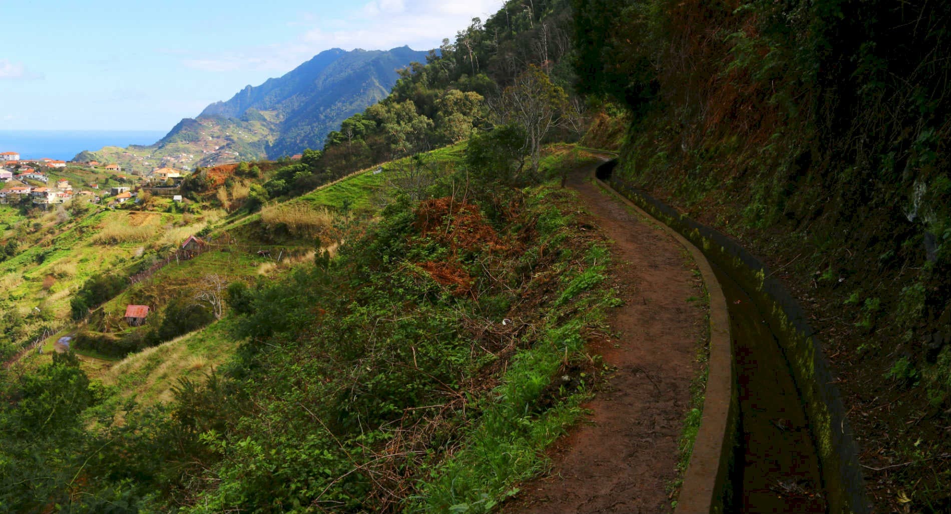 Levada_do_Castelejo_1_jpg.jpg